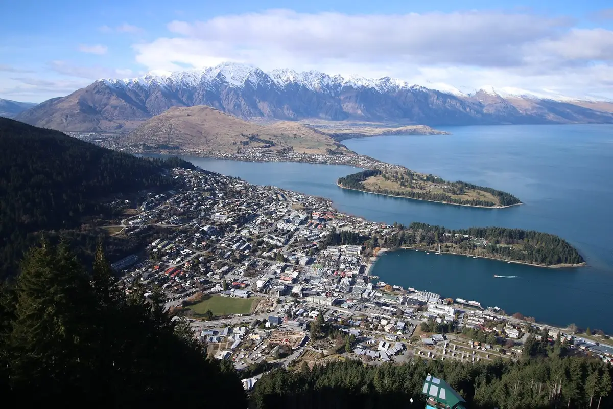 New Zealand South Island 8D7N — Day 1 — Day 1–2 — Arrive Christchurch · city tour
