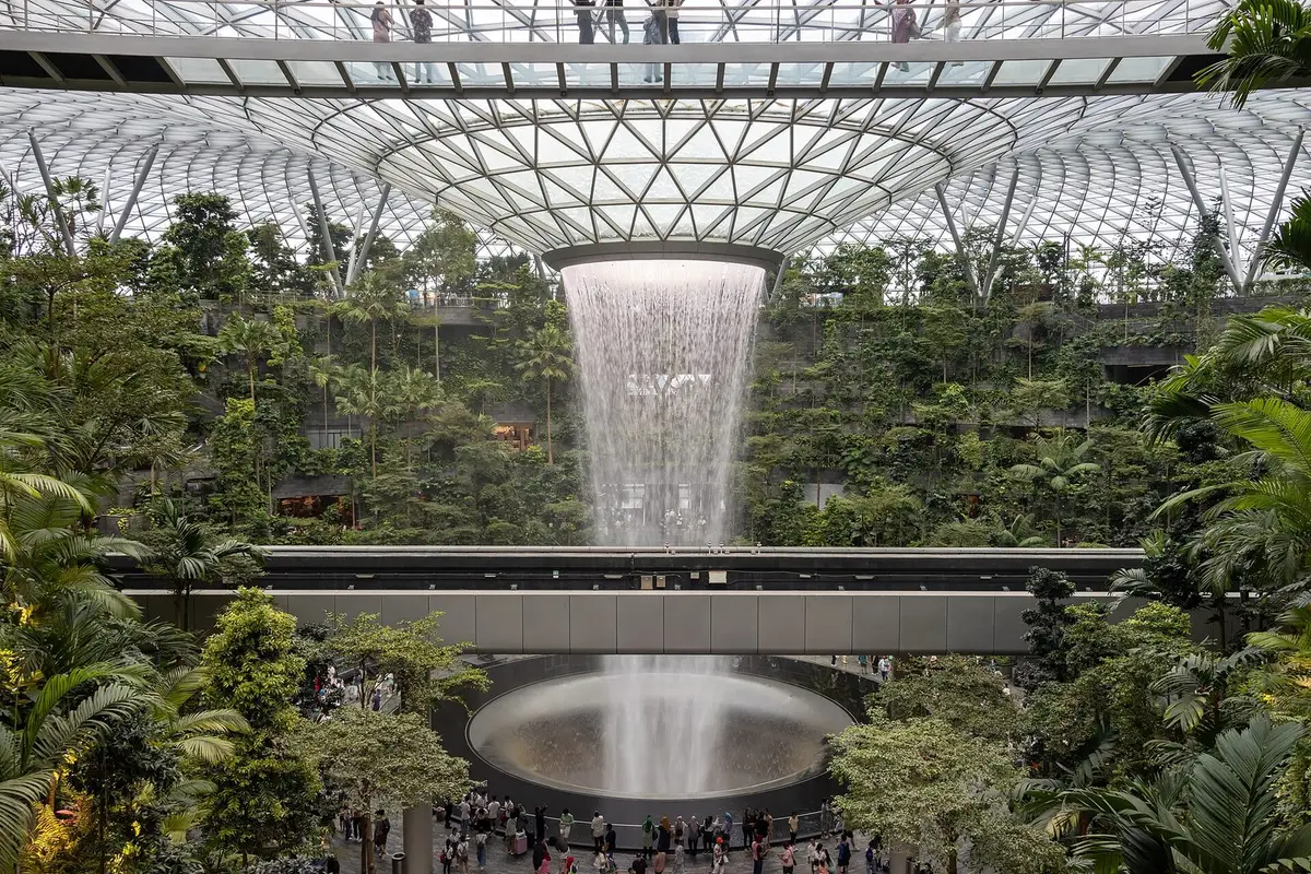 Singapore Family Escorted 8D7N — Day 1 — Depart KL · arrive Singapore · city orientation: Merlion Park, Esplanade · welcome dinner (D)